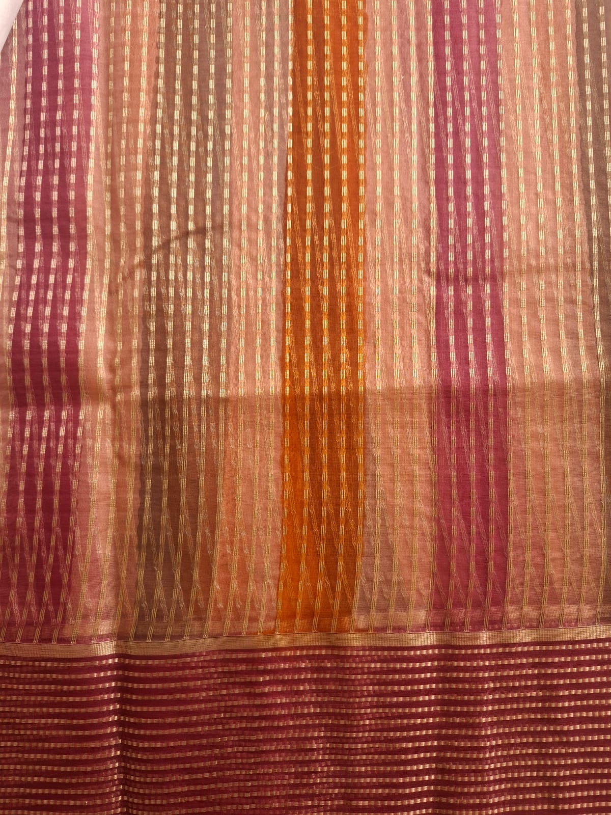 pink multicolour line tissue sraee