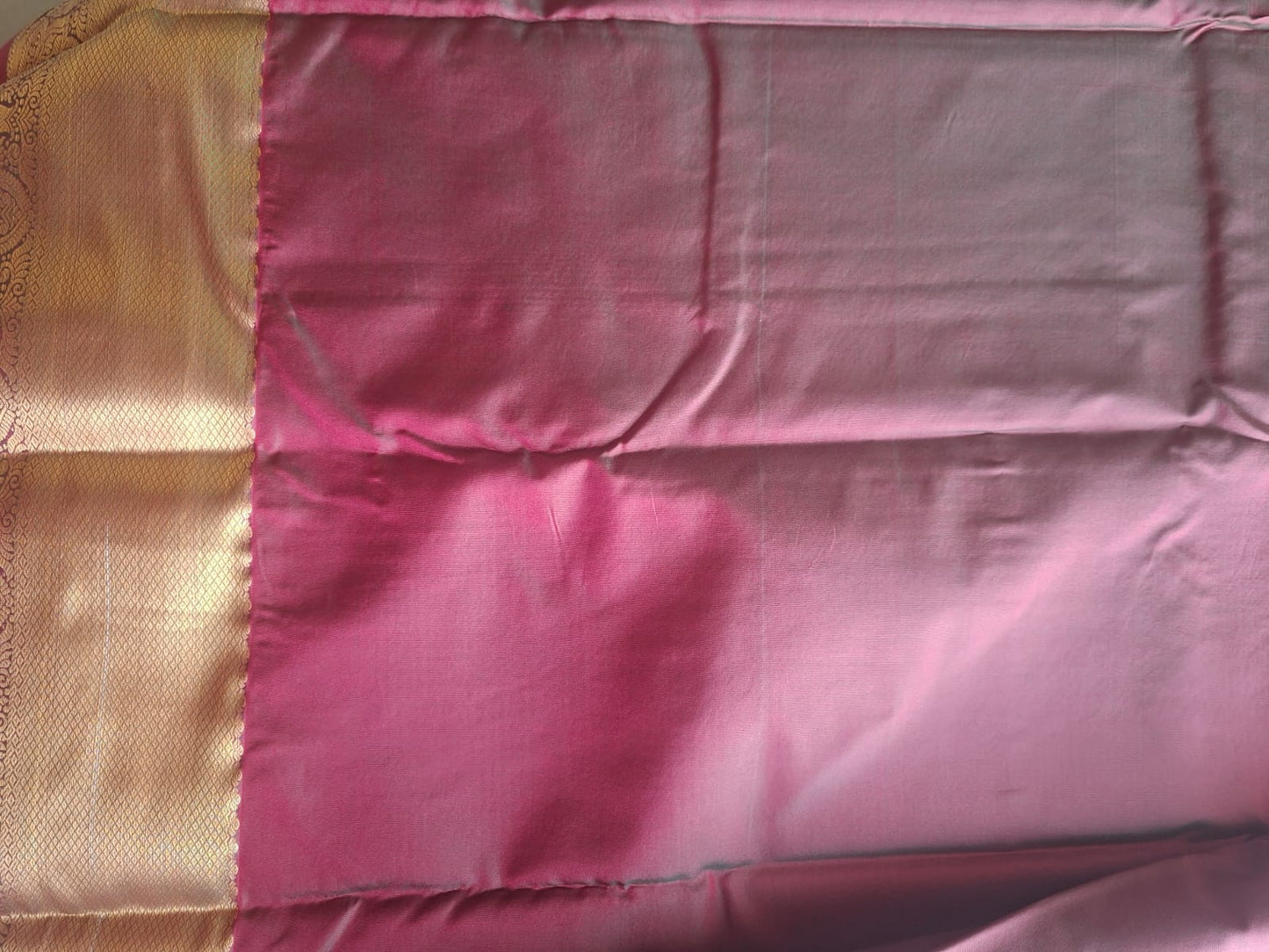 green semi silk saree with kanchi border