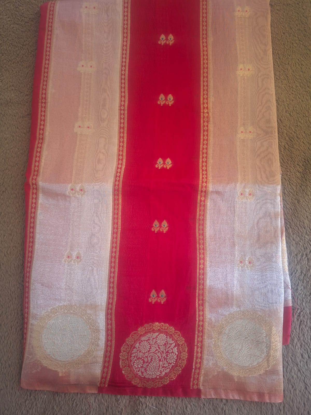 red colour row mango tissue with stripes bordless