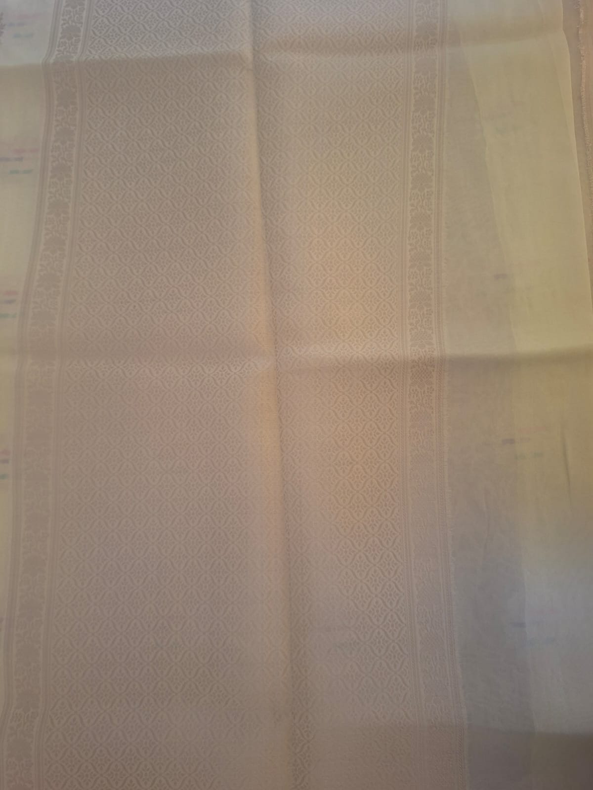 cream raw mango tissue with stripes